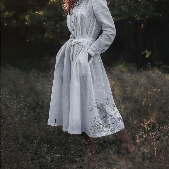 Linen midi dress - Picture 3 of 9